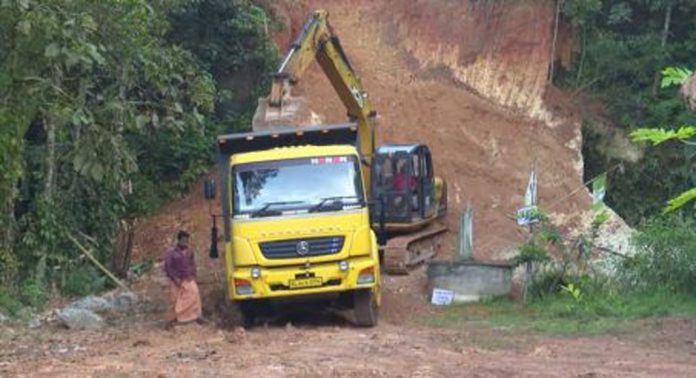 നൂറനാട്ടെ കുന്നിടിക്കൽ ; നടപടിക്രമങ്ങൾ പാലിച്ചില്ലെന്ന് കളക്ടറുടെ റിപ്പോർട്ട് നൂറനാട്ടെ കുന്നിടിക്കൽ ; നടപടിക്രമങ്ങൾ പാലിച്ചില്ലെന്ന് കളക്ടറുടെ റിപ്പോർട്ട്