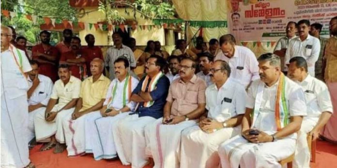 പിണറായിയുടെ ഭരണത്തിൽ പൊതുമേഖലാ സ്ഥാപനങ്ങൾ നിലനിൽപ്പ് ഭീഷണിയിൽ ആണെന്ന് കെ. ശിവദാസൻ നായർ പിണറായിയുടെ ഭരണത്തിൽ പൊതുമേഖലാ സ്ഥാപനങ്ങൾ നിലനിൽപ്പ് ഭീഷണിയിൽ ആണെന്ന് കെ. ശിവദാസൻ നായർ