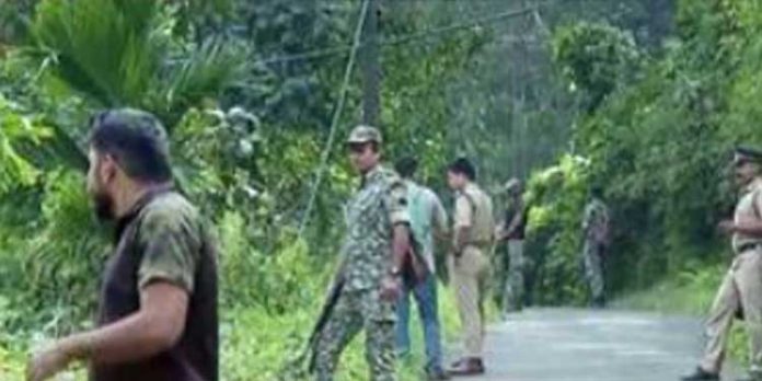 ഞെട്ടിത്തോട് ഉണ്ടായിരുന്നത് 8 മാവോയിസ്റ്റുകൾ ; നിരവധി തവണ വെടിയുതിർത്തു : യുഎപിഎ ചുമത്തി കേസെടുത്തു ഞെട്ടിത്തോട് ഉണ്ടായിരുന്നത് 8 മാവോയിസ്റ്റുകൾ ; നിരവധി തവണ വെടിയുതിർത്തു : യുഎപിഎ ചുമത്തി കേസെടുത്തു