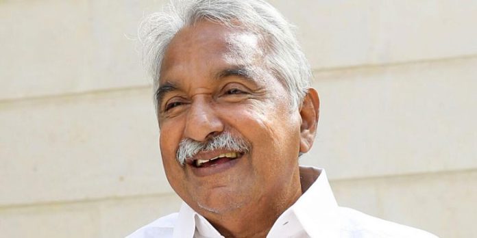 ഈ വർഷത്തെ ആർ ശങ്കർ പുരസ്കാരം ഉമ്മൻ ചാണ്ടിക്ക് ഈ വർഷത്തെ ആർ ശങ്കർ പുരസ്കാരം ഉമ്മൻ ചാണ്ടിക്ക്