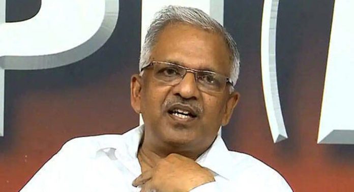 എം വി ഗോവിന്ദനെ പേരെടുത്ത് വിമര്ശിച്ച് സംസ്ഥാന കമ്മിറ്റി അംഗം പി ജയരാജന് എം വി ഗോവിന്ദനെ പേരെടുത്ത് വിമര്ശിച്ച് സംസ്ഥാന കമ്മിറ്റി അംഗം പി ജയരാജന്