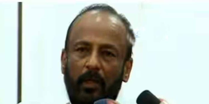 കെപിസിസി നിര്ദേശം മറികടന്ന് കോൺഗ്രസ് ഭരിക്കുന്ന പാലക്കാട് പെരിങ്ങോട്ടുകുറിശ്ശി പഞ്ചായത്ത് നവകേരള സദസിന് പണം കൈമാറി കെപിസിസി നിര്ദേശം മറികടന്ന് കോൺഗ്രസ് ഭരിക്കുന്ന പാലക്കാട് പെരിങ്ങോട്ടുകുറിശ്ശി പഞ്ചായത്ത് നവകേരള സദസിന് പണം കൈമാറി