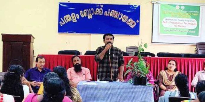 തൊഴിലാളികൾക്ക് പരിശീലനം നൽകി തൊഴിലാളികൾക്ക് പരിശീലനം നൽകി