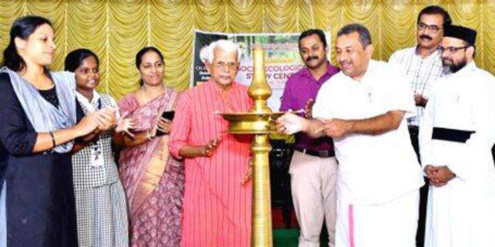 പ്രമാടം നേതാജി ഹയർസെക്കൻഡറി സ്കൂളിൽ സോഷിയോ ഇക്കളോജിക്കൽ സ്റ്റഡി സെന്ററിന്റെ ഉദ്ഘാടനം നടന്നു പ്രമാടം നേതാജി ഹയർസെക്കൻഡറി സ്കൂളിൽ സോഷിയോ ഇക്കളോജിക്കൽ സ്റ്റഡി സെന്ററിന്റെ ഉദ്ഘാടനം നടന്നു