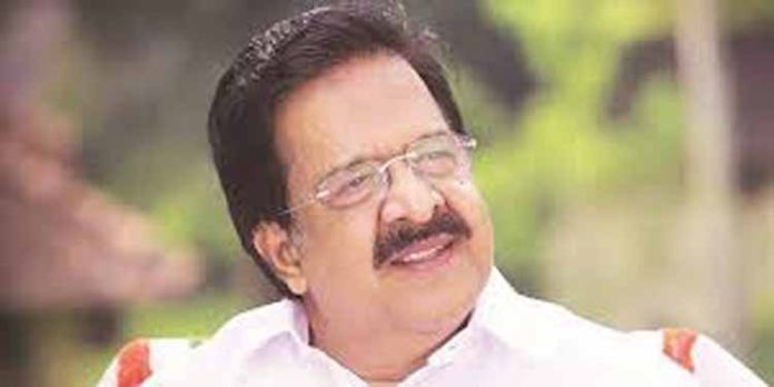 മറിയക്കുട്ടിയേയും അന്നയേയും കാണാൻ മുൻ പ്രതിപക്ഷ നേതാവ് രമേശ് ചെന്നിത്തല എത്തി മറിയക്കുട്ടിയേയും അന്നയേയും കാണാൻ മുൻ പ്രതിപക്ഷ നേതാവ് രമേശ് ചെന്നിത്തല എത്തി