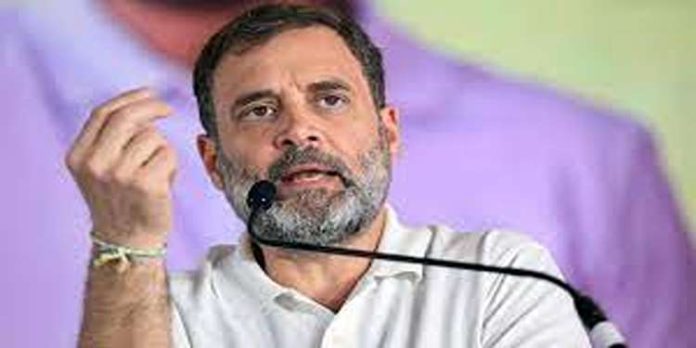 പ്രധാനമന്ത്രിയെ ആക്ഷേപിച്ചെന്ന പരാതി; രാഹുല് ഗാന്ധി ഇന്ന് തെരഞ്ഞെടുപ്പ് കമ്മീഷനു മുന്നില് ഹാജരാകും പ്രധാനമന്ത്രിയെ ആക്ഷേപിച്ചെന്ന പരാതി; രാഹുല് ഗാന്ധി ഇന്ന് തെരഞ്ഞെടുപ്പ് കമ്മീഷനു മുന്നില് ഹാജരാകും
