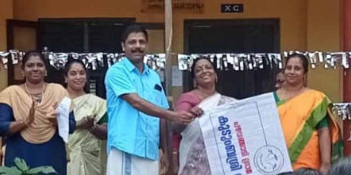 പഴവങ്ങാടി ഗ്രാമപഞ്ചായത്ത് കുടുംബശ്രീ കാഞ്ഞിരത്താമല വാര്ഡ് തിരികെ സ്കൂളിലേക്ക് ക്യാമ്പ് നടത്തി പഴവങ്ങാടി ഗ്രാമപഞ്ചായത്ത് കുടുംബശ്രീ കാഞ്ഞിരത്താമല വാര്ഡ് തിരികെ സ്കൂളിലേക്ക് ക്യാമ്പ് നടത്തി