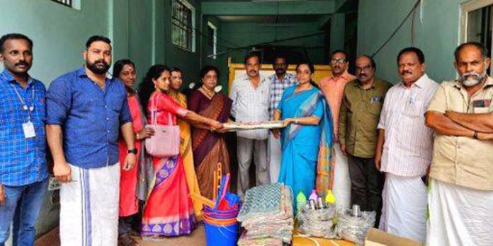 അങ്ങാടി ഗ്രാമ പഞ്ചായത്തിന്റെ നേതൃത്വത്തിൽ ശബരിമല ഇടത്താവളങ്ങളിൽ അടിസ്ഥാന സൗകര്യങ്ങൾ ഒരുക്കി അങ്ങാടി ഗ്രാമ പഞ്ചായത്തിന്റെ നേതൃത്വത്തിൽ ശബരിമല ഇടത്താവളങ്ങളിൽ അടിസ്ഥാന സൗകര്യങ്ങൾ ഒരുക്കി