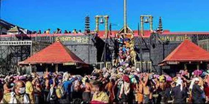 മണ്ഡല പൂജക്കായി നട തുറന്ന ശേഷം ശബരിമലയിലേക്ക് തീർത്ഥാടക പ്രവാഹം മണ്ഡല പൂജക്കായി നട തുറന്ന ശേഷം ശബരിമലയിലേക്ക് തീർത്ഥാടക പ്രവാഹം