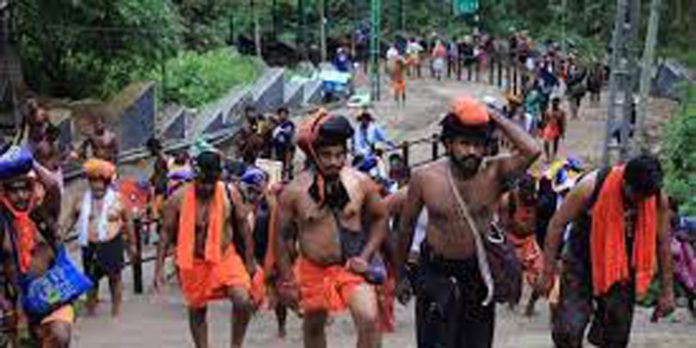 ശബരിമല തീര്ഥാടന പാതയോരങ്ങളിലെ നിര്മ്മാണ പ്രവര്ത്തനങ്ങള് ; അയ്യപ്പ ഭക്തരുടെ സഞ്ചാരം തടസപ്പെടുത്തുന്നുവെന്ന് പരാതി ശബരിമല തീര്ഥാടന പാതയോരങ്ങളിലെ നിര്മ്മാണ പ്രവര്ത്തനങ്ങള് ; അയ്യപ്പ ഭക്തരുടെ സഞ്ചാരം തടസപ്പെടുത്തുന്നുവെന്ന് പരാതി