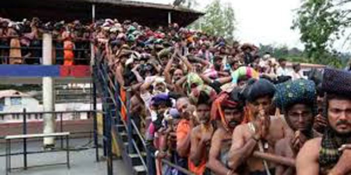 ശബരിമലയിൽ അപകടസാധ്യതയുള്ള സ്ഥലങ്ങളിൽ സുരക്ഷ ശക്തമാക്കി പോലീസ് ശബരിമലയിൽ അപകടസാധ്യതയുള്ള സ്ഥലങ്ങളിൽ സുരക്ഷ ശക്തമാക്കി പോലീസ്