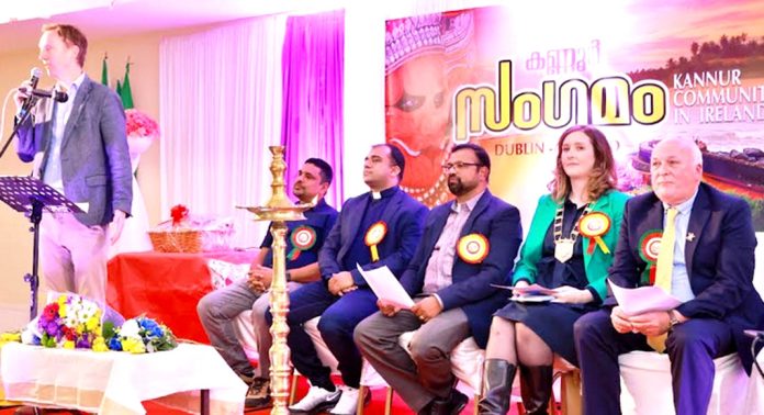 കണ്ണൂരുകാർ ഡബ്ലിനിലേക്ക് ഒഴുകിയെത്തി! ഐറീഷ്ജനതയെ അത്ഭുതപ്പെടുത്തി പാട്ടും ഡാൻസും ശിങ്കാരിമേളവുമായി അയർലണ്ടിലെ കണ്ണൂർ സംഗമം വർണാഭമായി! കണ്ണൂരുകാർ ഡബ്ലിനിലേക്ക് ഒഴുകിയെത്തി! ഐറീഷ്ജനതയെ അത്ഭുതപ്പെടുത്തി പാട്ടും ഡാൻസും ശിങ്കാരിമേളവുമായി അയർലണ്ടിലെ കണ്ണൂർ സംഗമം വർണാഭമായി!