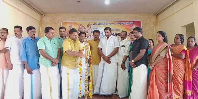 ഗുരുഅരങ്ങ് ശ്രീനാരായണ കലോത്സവം ; ഓവറോൾ കിരീടം കരസ്ഥമാക്കി മുത്തൂർ ശാഖ ഗുരുഅരങ്ങ് ശ്രീനാരായണ കലോത്സവം ; ഓവറോൾ കിരീടം കരസ്ഥമാക്കി മുത്തൂർ ശാഖ