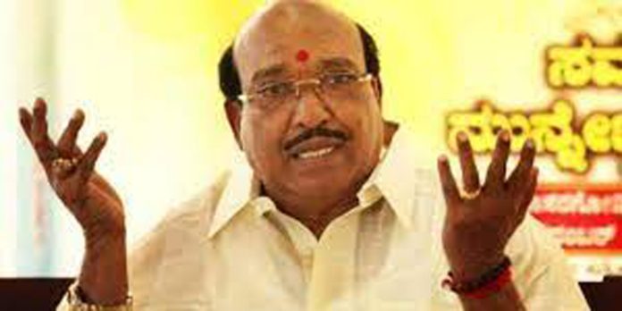 വി ഡി സതീശനെതിരെ രൂക്ഷ വിമർശനവുമായി വെള്ളാപ്പള്ളി നടേശൻ വി ഡി സതീശനെതിരെ രൂക്ഷ വിമർശനവുമായി വെള്ളാപ്പള്ളി നടേശൻ