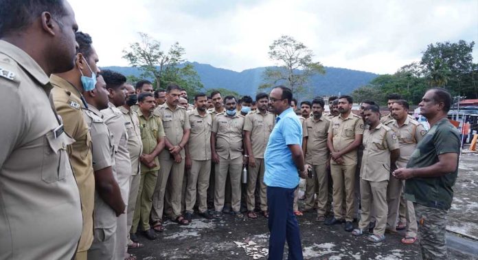 പുതിയ ബോംബ് സ്ക്വാഡ് ടീം ചാർജ് എടുത്തു പുതിയ ബോംബ് സ്ക്വാഡ് ടീം ചാർജ് എടുത്തു