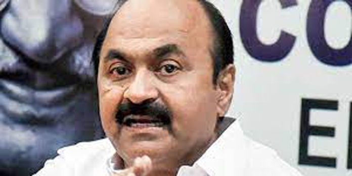 മുഖ്യമന്ത്രിയുടെ വിമർശനത്തിന് മറുപടിയുമായി പ്രതിപക്ഷ നേതാവ് വി. ഡി സതീശൻ മുഖ്യമന്ത്രിയുടെ വിമർശനത്തിന് മറുപടിയുമായി പ്രതിപക്ഷ നേതാവ് വി. ഡി സതീശൻ