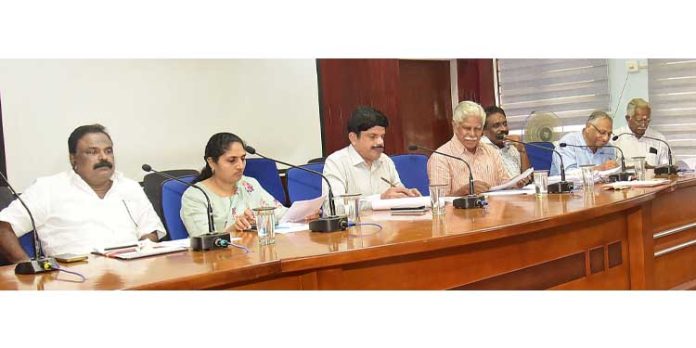 നാഷണല് ട്രസ്റ്റ് ഹിയറിഗ് : 22 പേര്ക്ക് രക്ഷിതാക്കളെ അനുവദിച്ചു നാഷണല് ട്രസ്റ്റ് ഹിയറിഗ് : 22 പേര്ക്ക് രക്ഷിതാക്കളെ അനുവദിച്ചു