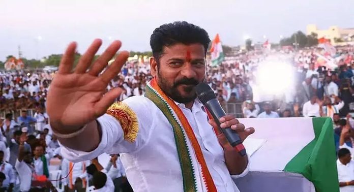 തെലങ്കാനയിൽ കോൺഗ്രസിന് ആഘോഷം തുടങ്ങാമെന്ന് രേവന്ത് റെഡ്ഡി തെലങ്കാനയിൽ കോൺഗ്രസിന് ആഘോഷം തുടങ്ങാമെന്ന് രേവന്ത് റെഡ്ഡി