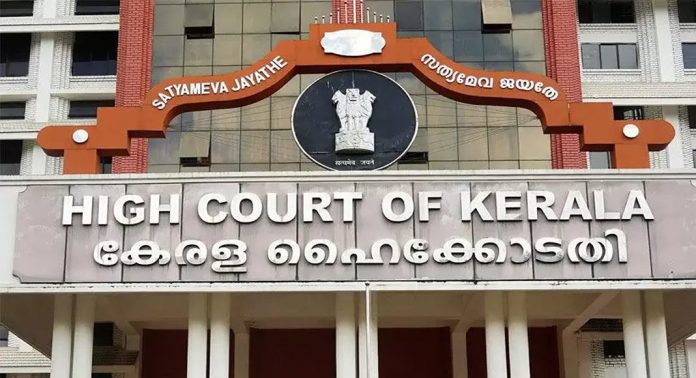 കോടതികൾക്കും ജഡ്ജിമാർക്കും മതിയായ പോലീസ് സുരക്ഷ ഉറപ്പുവരുത്തണമെന്ന് ഹൈക്കോടതി കോടതികൾക്കും ജഡ്ജിമാർക്കും മതിയായ പോലീസ് സുരക്ഷ ഉറപ്പുവരുത്തണമെന്ന് ഹൈക്കോടതി