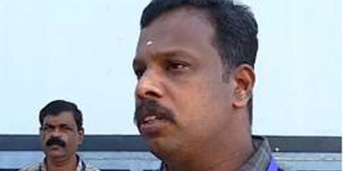 നവകേരള സദസിൽ പങ്കെടുത്ത് കോൺഗ്രസ് കൗൺസിലർ നവകേരള സദസിൽ പങ്കെടുത്ത് കോൺഗ്രസ് കൗൺസിലർ