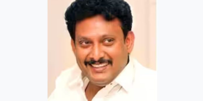 കേരളത്തിലെ സ്കൂളുകള് സന്ദര്ശിച്ച് തമിഴ്നാട് മന്ത്രി കേരളത്തിലെ സ്കൂളുകള് സന്ദര്ശിച്ച് തമിഴ്നാട് മന്ത്രി