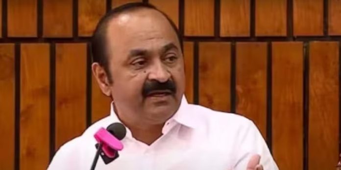 മന്ത്രിമാരുടെ സത്യ പ്രതിജ്ഞ യുഡിഎഫ് ബഹിഷ്കരിക്കും ; വി ഡി സതീശന് മന്ത്രിമാരുടെ സത്യ പ്രതിജ്ഞ യുഡിഎഫ് ബഹിഷ്കരിക്കും ; വി ഡി സതീശന്