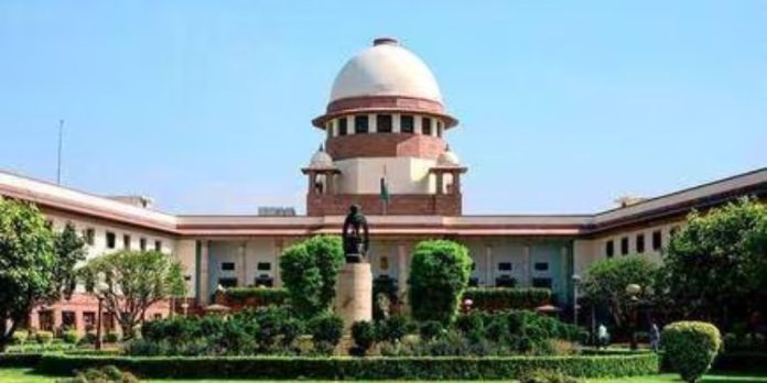 ആജ്ഞാപിക്കരുത് ; ശുപാര്ശകളോടെയുള്ള ഉത്തരവ് നല്കാനേ ലോകായുക്തക്ക് അധികാരമുള്ളൂവെന്ന് സുപ്രീംകോടതി ആജ്ഞാപിക്കരുത് ; ശുപാര്ശകളോടെയുള്ള ഉത്തരവ് നല്കാനേ ലോകായുക്തക്ക് അധികാരമുള്ളൂവെന്ന് സുപ്രീംകോടതി