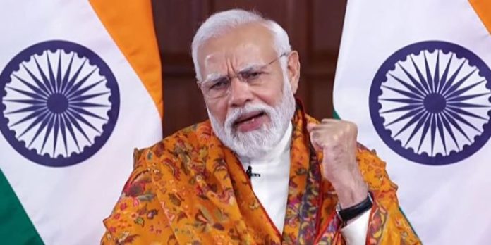 ജമ്മു കശ്മീരിന് പ്രത്യേക പദവിയില്ല ; ഐക്യത്തിന്റെ സത്തയെ ഉയര്ത്തിപ്പിടിക്കുന്നു ; ചരിത്രപരമെന്ന് പ്രധാനമന്ത്രി ജമ്മു കശ്മീരിന് പ്രത്യേക പദവിയില്ല ; ഐക്യത്തിന്റെ സത്തയെ ഉയര്ത്തിപ്പിടിക്കുന്നു ; ചരിത്രപരമെന്ന് പ്രധാനമന്ത്രി