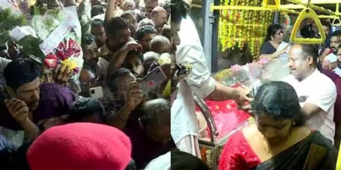 കാനത്തിന്റെ വിലാപയാത്ര പത്തനംതിട്ടയിൽ ; സിപിഎം പിബി യോഗം അവസാനിപ്പിച്ചു കാനത്തിന്റെ വിലാപയാത്ര പത്തനംതിട്ടയിൽ ; സിപിഎം പിബി യോഗം അവസാനിപ്പിച്ചു
