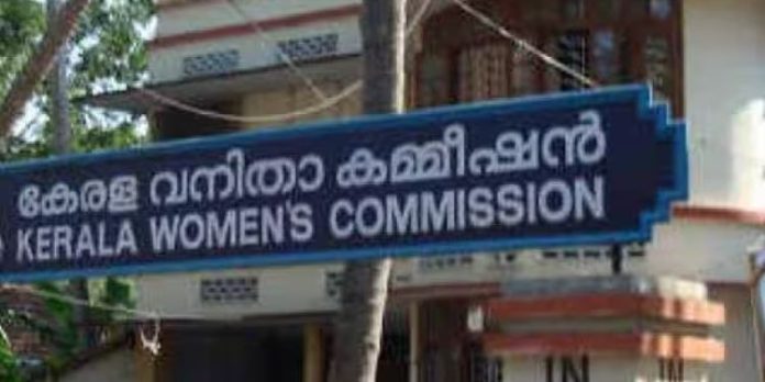പട്ടികവര്ഗ സ്ത്രീകളുടെ പ്രശ്നങ്ങള് കേള്ക്കും ; 11 ജില്ലകളില് ക്യാമ്പുകളുമായി സംസ്ഥാന വനിതാ കമ്മീഷന് പട്ടികവര്ഗ സ്ത്രീകളുടെ പ്രശ്നങ്ങള് കേള്ക്കും ; 11 ജില്ലകളില് ക്യാമ്പുകളുമായി സംസ്ഥാന വനിതാ കമ്മീഷന്
