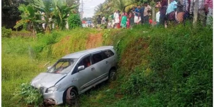 ശബരിമല തീർത്ഥാടകർ സഞ്ചരിച്ചിരുന്ന കാർ ഇടിച്ചു ; ഇരുചക്ര വാഹന യാത്രികന് ദാരുണാന്ത്യം ശബരിമല തീർത്ഥാടകർ സഞ്ചരിച്ചിരുന്ന കാർ ഇടിച്ചു ; ഇരുചക്ര വാഹന യാത്രികന് ദാരുണാന്ത്യം