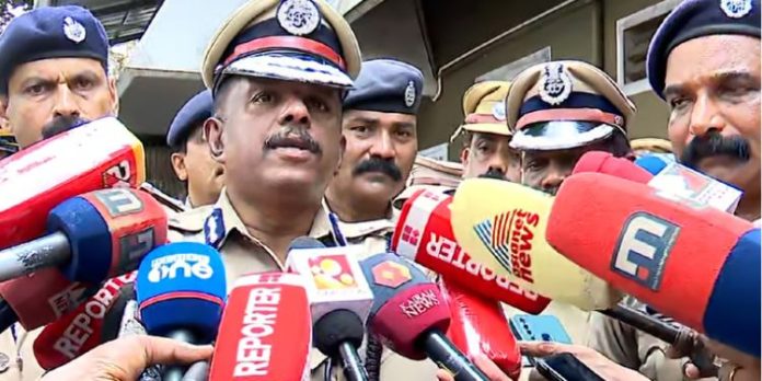 തട്ടിക്കൊണ്ടു പോകല് ആസൂത്രണത്തോടെ ; 96 മണിക്കൂറിനുള്ളില് എല്ലാ പ്രതികളും അറസ്റ്റില് : എഡിജിപി തട്ടിക്കൊണ്ടു പോകല് ആസൂത്രണത്തോടെ ; 96 മണിക്കൂറിനുള്ളില് എല്ലാ പ്രതികളും അറസ്റ്റില് : എഡിജിപി