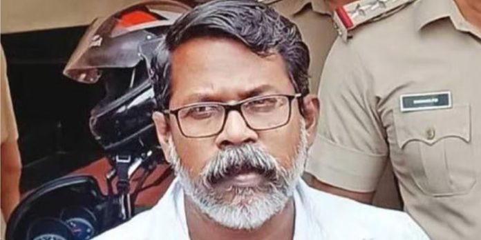 റിപ്പര് ജയാനന്ദന് രണ്ട് പകല് പരോള് അനുവദിച്ച് ഹൈക്കോടതി ; പുസ്തകം ‘പുലരി വിരിയും മുന്പേ’ പ്രകാശനം 23ന് റിപ്പര് ജയാനന്ദന് രണ്ട് പകല് പരോള് അനുവദിച്ച് ഹൈക്കോടതി ; പുസ്തകം ‘പുലരി വിരിയും മുന്പേ’ പ്രകാശനം 23ന്