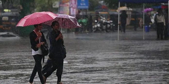 ചക്രവാതച്ചുഴി : സംസ്ഥാനത്ത് ഇടിമിന്നലോട് കൂടിയ ശക്തമായ മഴയ്ക്ക് സാധ്യത ; നാലു ജില്ലകളില് യെല്ലോ അലര്ട്ട് ചക്രവാതച്ചുഴി : സംസ്ഥാനത്ത് ഇടിമിന്നലോട് കൂടിയ ശക്തമായ മഴയ്ക്ക് സാധ്യത ; നാലു ജില്ലകളില് യെല്ലോ അലര്ട്ട്