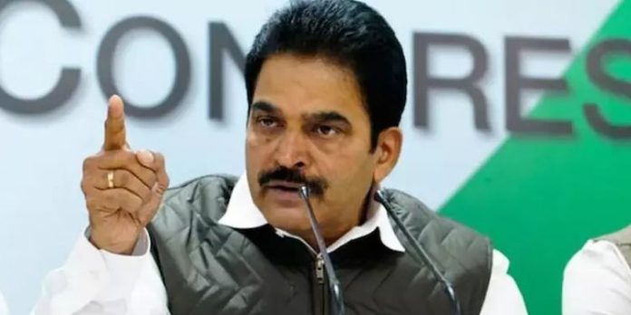 പ്രതിഷേധക്കാരെ പോലീസ് നേരിട്ടത് സിപിഐഎം ഗുണ്ടകളെപ്പോലെ : കെ സി വേണുഗോപാല് പ്രതിഷേധക്കാരെ പോലീസ് നേരിട്ടത് സിപിഐഎം ഗുണ്ടകളെപ്പോലെ : കെ സി വേണുഗോപാല്