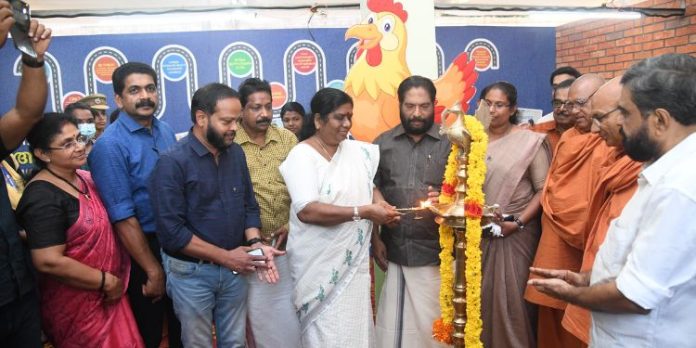 കൃഷിയും കൈ തൊഴിലും മാതൃകയാക്കണം : മന്ത്രി ചിഞ്ചു റാണി കൃഷിയും കൈ തൊഴിലും മാതൃകയാക്കണം : മന്ത്രി ചിഞ്ചു റാണി
