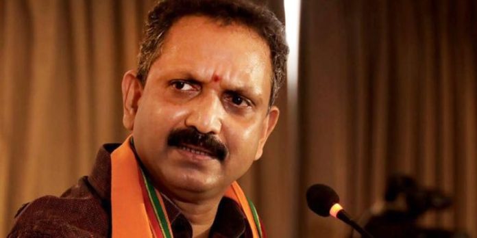 ഗവർണറെ ആക്രമിക്കാൻ എസ്എഫ്ഐക്ക് പോലീസ് സഹായം നൽകി ; കെ സുരേന്ദ്രൻ ഗവർണറെ ആക്രമിക്കാൻ എസ്എഫ്ഐക്ക് പോലീസ് സഹായം നൽകി ; കെ സുരേന്ദ്രൻ