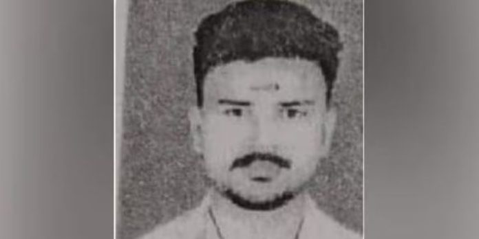 കോഴിക്കോട് നിയന്ത്രണം വിട്ട കാർ ബൈക്കിലിടിച്ച് യുവാവ് മരിച്ചു കോഴിക്കോട് നിയന്ത്രണം വിട്ട കാർ ബൈക്കിലിടിച്ച് യുവാവ് മരിച്ചു