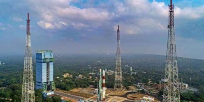 പുതുവത്സരദിനം : പിഎസ്എൽവിയുടെ അറുപതാം വിക്ഷേപണത്തിനൊരുങ്ങി ഐഎസ്ആർഒ പുതുവത്സരദിനം : പിഎസ്എൽവിയുടെ അറുപതാം വിക്ഷേപണത്തിനൊരുങ്ങി ഐഎസ്ആർഒ