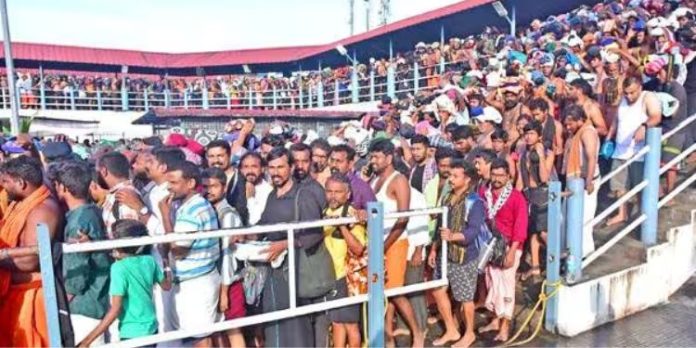 മകരവിളക്ക് കാലത്തെ വെർച്വൽ ക്യൂ നിറഞ്ഞു : ഇനി സ്പോട്ട് ബുക്കിങ് മാത്രം മകരവിളക്ക് കാലത്തെ വെർച്വൽ ക്യൂ നിറഞ്ഞു : ഇനി സ്പോട്ട് ബുക്കിങ് മാത്രം