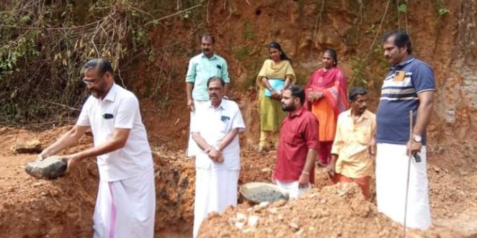 അങ്കണവാടി കെട്ടിടത്തിന്റെ നിര്മ്മാണ ഉദ്ഘാടനം നടത്തി അങ്കണവാടി കെട്ടിടത്തിന്റെ നിര്മ്മാണ ഉദ്ഘാടനം നടത്തി