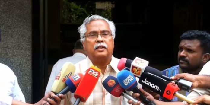 സംസ്ഥാന സർക്കാരിന്റെ ആദ്യ പരിഗണന തൊഴിലാളികൾക്ക് നൽകണം : ബിനോയ് വിശ്വം സംസ്ഥാന സർക്കാരിന്റെ ആദ്യ പരിഗണന തൊഴിലാളികൾക്ക് നൽകണം : ബിനോയ് വിശ്വം