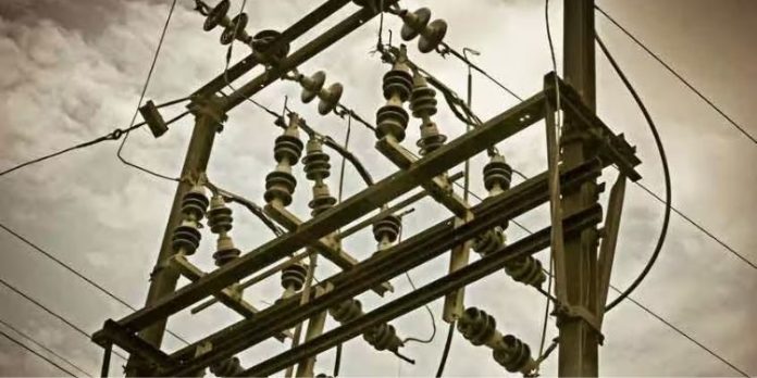 കുറഞ്ഞ നിരക്കില് വൈദ്യുതി ; റദ്ദാക്കിയ കരാറുകള് പുനഃസ്ഥാപിക്കാന് ഉത്തരവ് കുറഞ്ഞ നിരക്കില് വൈദ്യുതി ; റദ്ദാക്കിയ കരാറുകള് പുനഃസ്ഥാപിക്കാന് ഉത്തരവ്