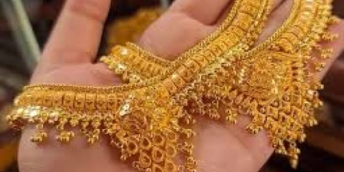 സംസ്ഥാനത്ത് സ്വര്ണവില വീണ്ടും വര്ധിച്ചു സംസ്ഥാനത്ത് സ്വര്ണവില വീണ്ടും വര്ധിച്ചു