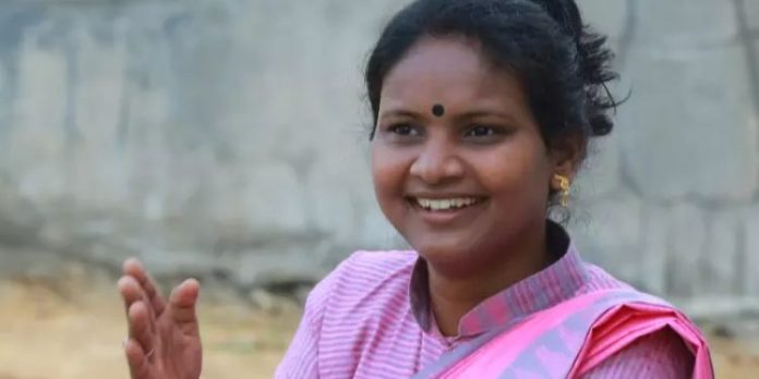 രമ്യ ഹരിദാസ് എംപിയെ അപമാനിച്ച സംഭവം ; സി.വി ഡെന്നിയെ തരംതാഴ്ത്തിയ നടപടി റദ്ദാക്കി രമ്യ ഹരിദാസ് എംപിയെ അപമാനിച്ച സംഭവം ; സി.വി ഡെന്നിയെ തരംതാഴ്ത്തിയ നടപടി റദ്ദാക്കി