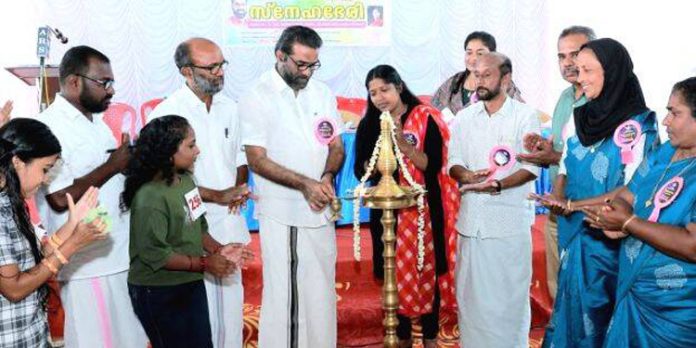 ഭിന്നശേഷി കലാമേള ‘സ്നേഹഭേരി 2023’ സംഘടിപ്പിച്ചു ഭിന്നശേഷി കലാമേള ‘സ്നേഹഭേരി 2023’ സംഘടിപ്പിച്ചു