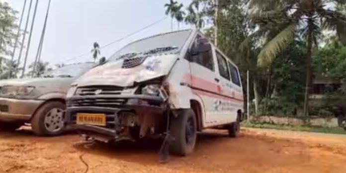 മഞ്ചേരി മെഡിക്കൽ കോളജിലെ ആംബുലൻസ് കട്ടപ്പുറത്ത് മഞ്ചേരി മെഡിക്കൽ കോളജിലെ ആംബുലൻസ് കട്ടപ്പുറത്ത്