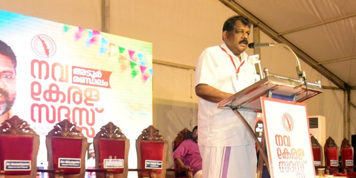 നവകേരള സൃഷ്ടിക്കായി സമാനതകളില്ലാത്ത വികസന പ്രവര്ത്തനങ്ങള് നടപ്പാക്കുന്നു : മന്ത്രി ആന്റണി രാജു നവകേരള സൃഷ്ടിക്കായി സമാനതകളില്ലാത്ത വികസന പ്രവര്ത്തനങ്ങള് നടപ്പാക്കുന്നു : മന്ത്രി ആന്റണി രാജു