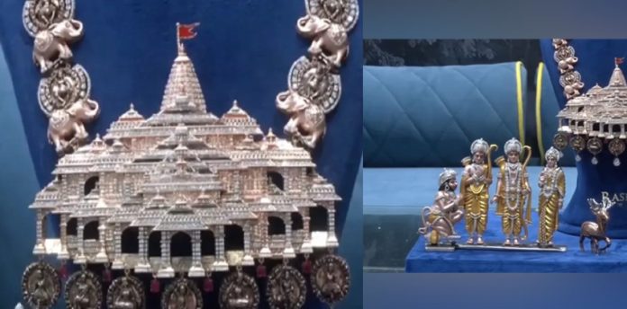 5000 അമേരിക്കൻ വജ്രങ്ങൾ കൊണ്ട് അയോധ്യ രാമക്ഷേത്ര മാതൃകയില് നെക്ലേസ് ; രാമക്ഷേത്രത്തിന് സമര്പ്പിക്കുമെന്ന് വ്യാപാരി 5000 അമേരിക്കൻ വജ്രങ്ങൾ കൊണ്ട് അയോധ്യ രാമക്ഷേത്ര മാതൃകയില് നെക്ലേസ് ; രാമക്ഷേത്രത്തിന് സമര്പ്പിക്കുമെന്ന് വ്യാപാരി