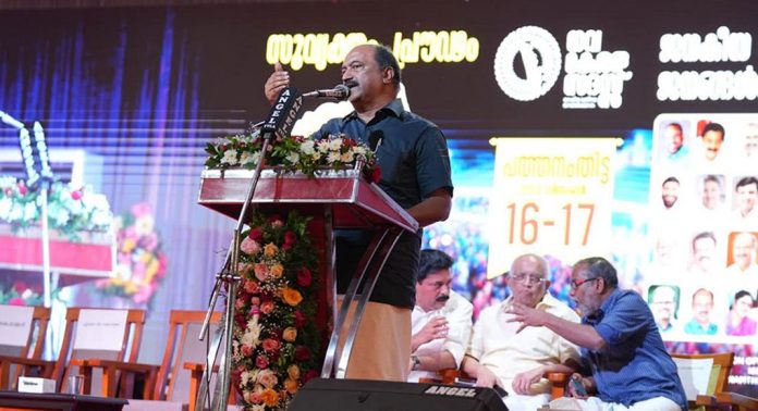 അതിദരിദ്രരില്ലാത്ത സംസ്ഥാനമെന്ന പ്രഖ്യാപനത്തിനായി കേരളം തയാറെടുക്കുന്നു : മന്ത്രി കെ എന് ബാലഗോപാല് അതിദരിദ്രരില്ലാത്ത സംസ്ഥാനമെന്ന പ്രഖ്യാപനത്തിനായി കേരളം തയാറെടുക്കുന്നു : മന്ത്രി കെ എന് ബാലഗോപാല്